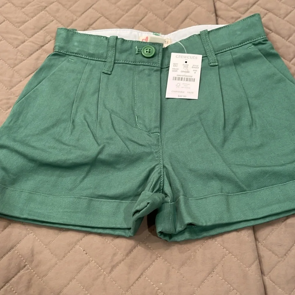 J. Crew Green Girls' pleated short/NWT/Size 6